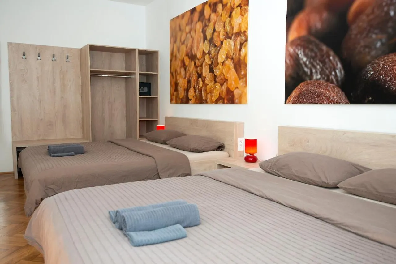 Viva Rooms Любляна Гостевой дом